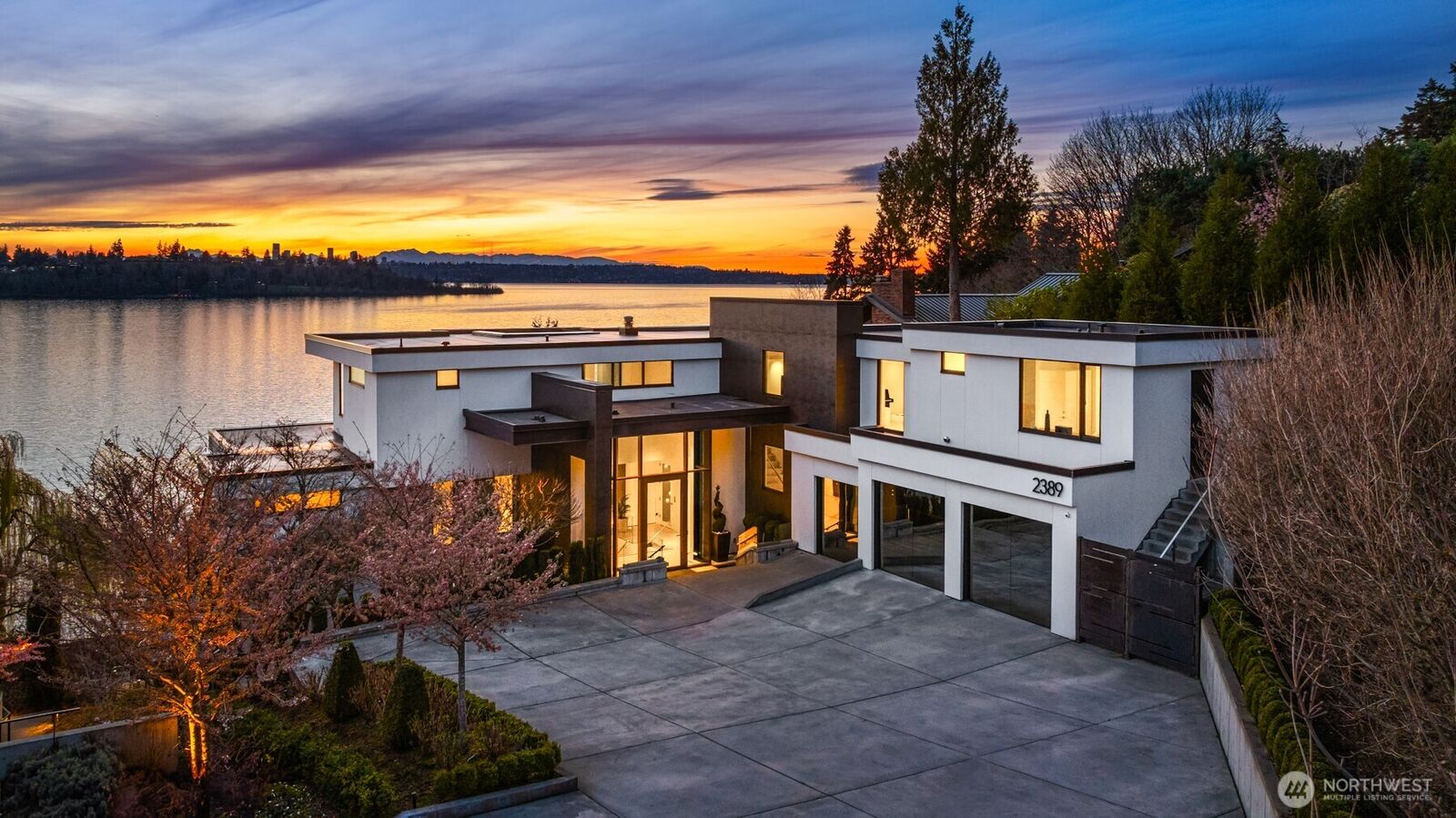 Property Photo: 2389 Killarney Way WA 98004