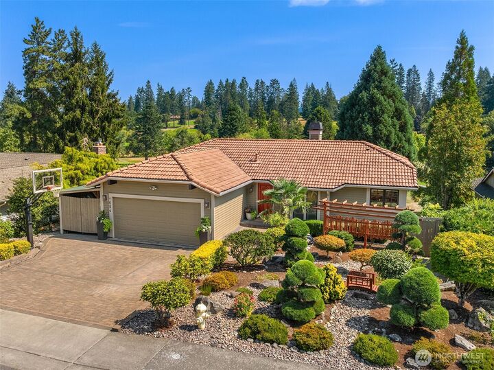 Property Photo: 1654 180th Avenue NE WA 98008