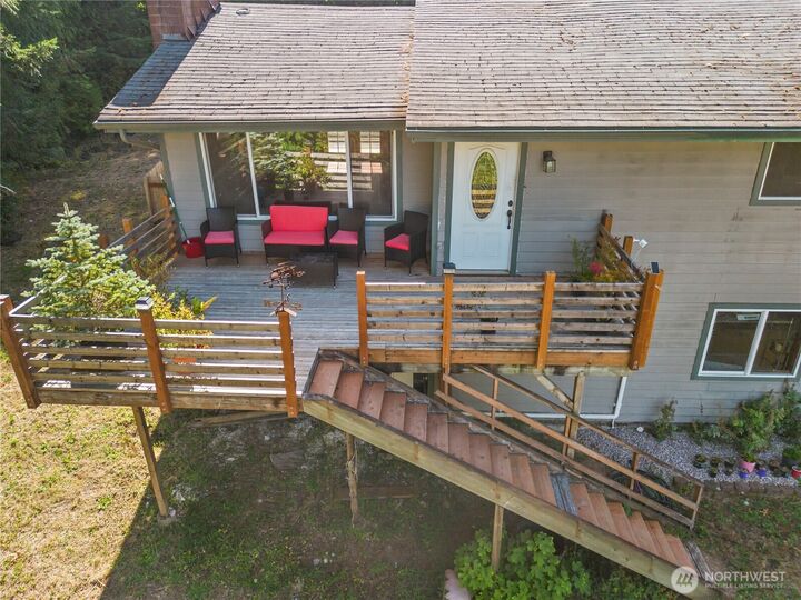 Property Photo:  131 E Rasor Road  WA 98528 