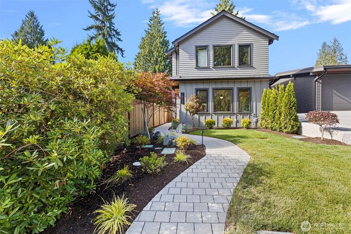 Property Photo: 10168 NE 112th Place WA 98033