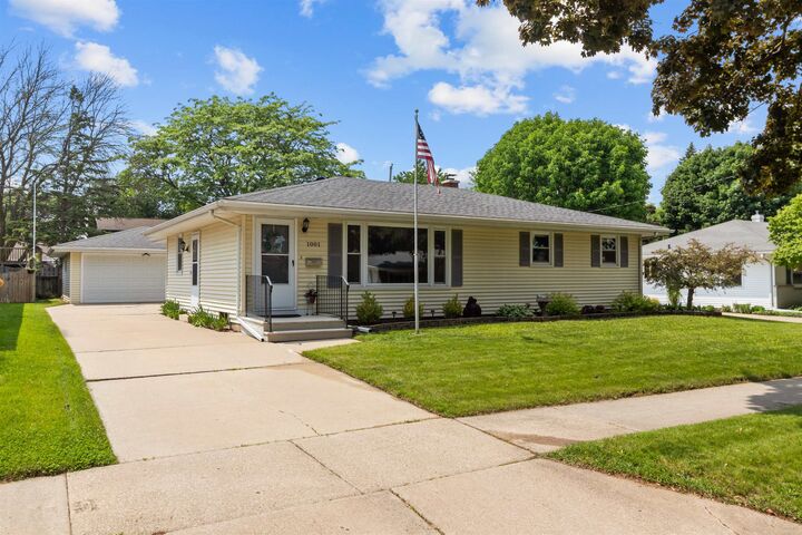 1001 S Matthias Street  Appleton WI 54915-3605 photo