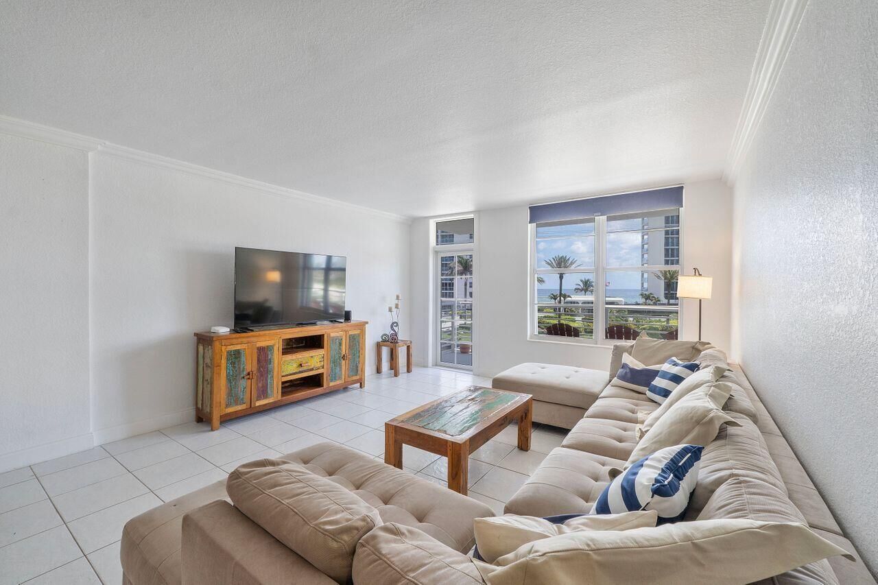 Property Photo: 2851 S Ocean Boulevard 3A FL 33432