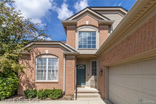 Property Photo:  1983 Dunham Drive  MI 48306 