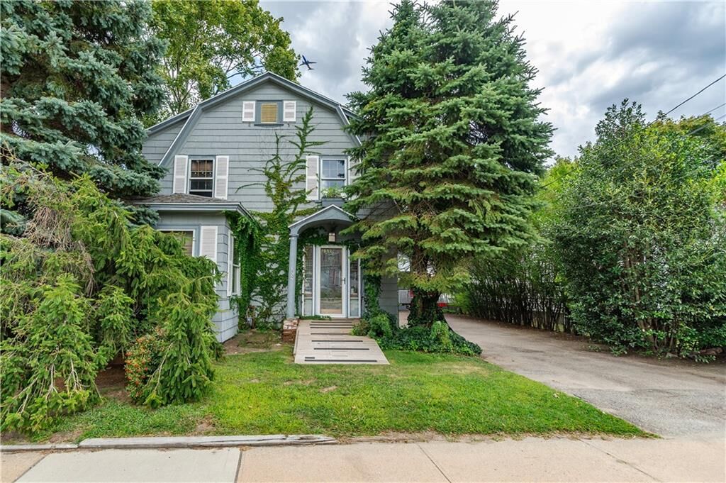 Property Photo: 1052 Post Road RI 02888