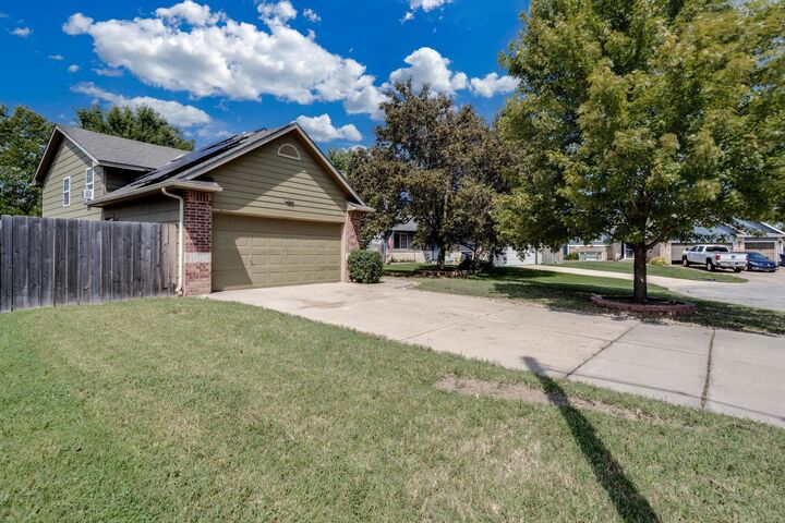 Property Photo: 10850 W Dora Ct KS 67209