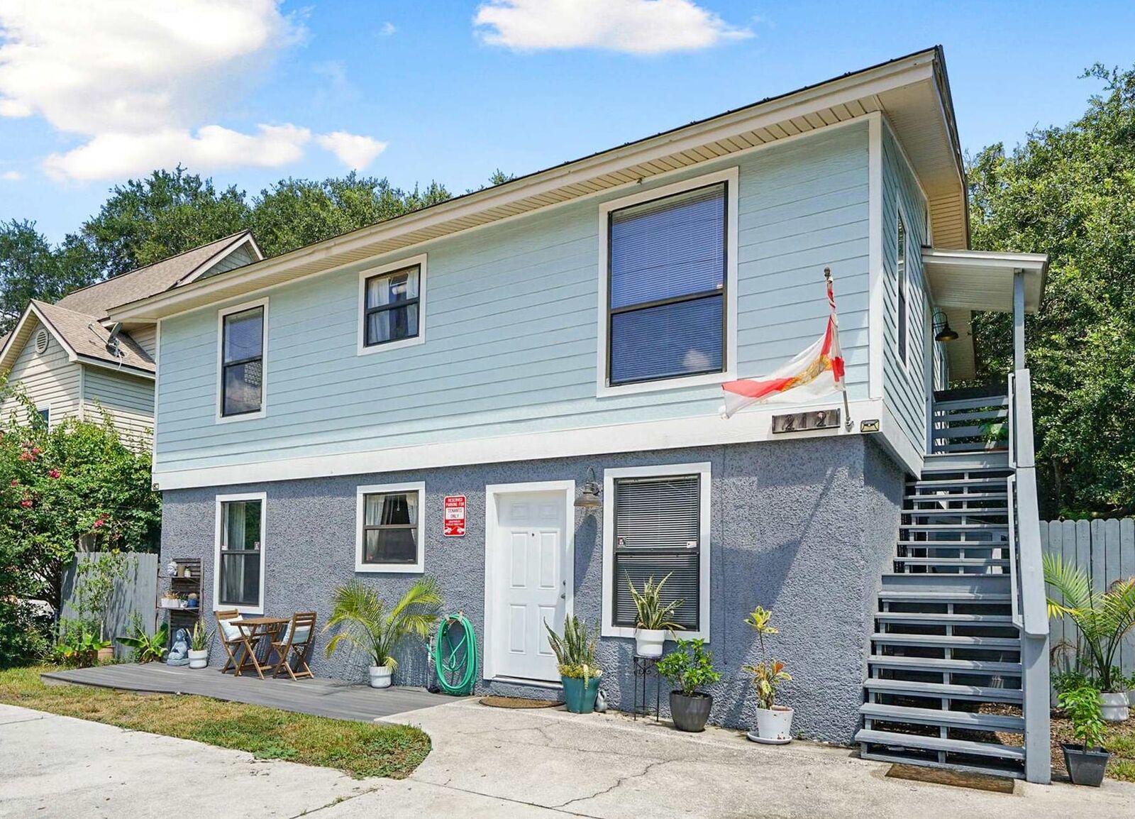 Property Photo:  212 A St  FL 32080
