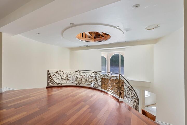 Property Photo:  1 Reids Roost Road  CA 94062 