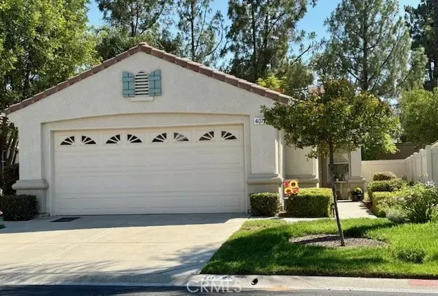 Property Photo:  40725 Corte Albara  CA 92562 