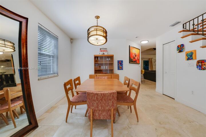 Property Photo: 1426 Milan Ave FL 33134