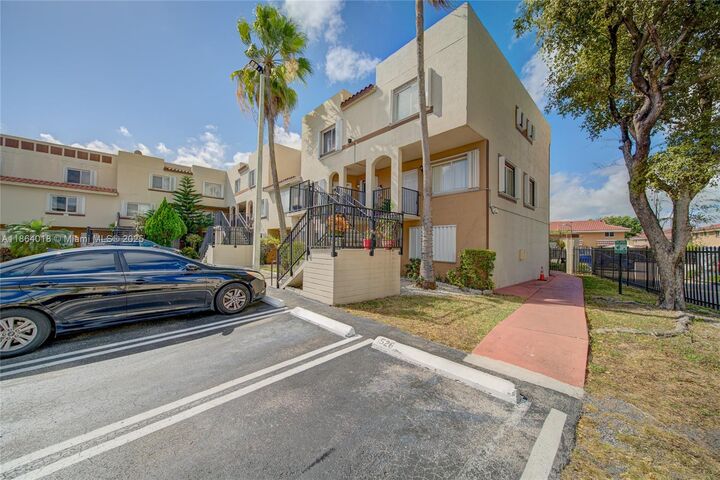 Property Photo: 551 NW 82nd Ave 526 FL 33126