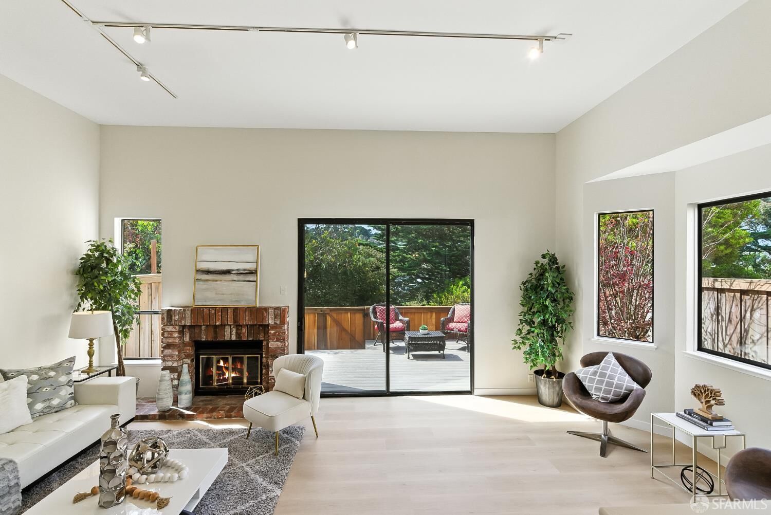 Property Photo:  91 Crown Circle  CA 94080
