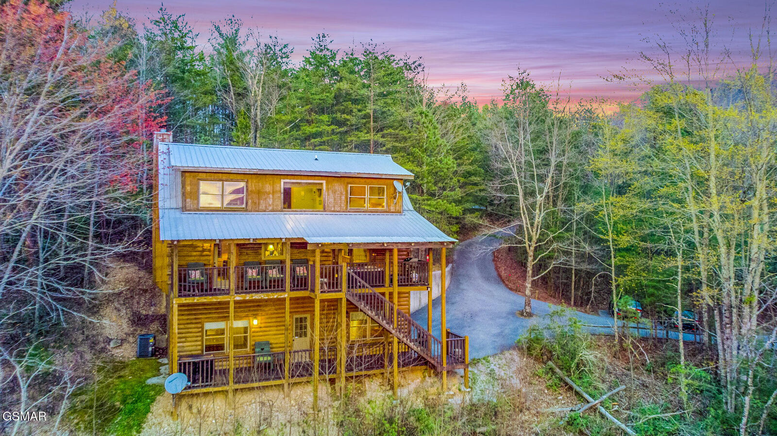 Property Photo: 136 Little Round Top Lane TN 37882