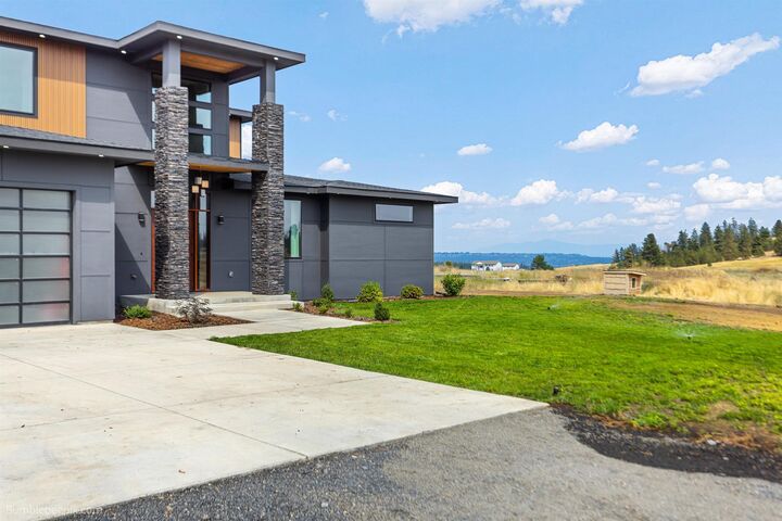 Property Photo:  8250 W Mission Rd  WA 99224 