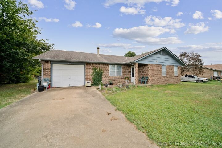 Property Photo:  903 NW 16th Street  OK 74467 