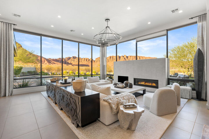 Property Photo: 362 N Turtle Point Dr UT 84738