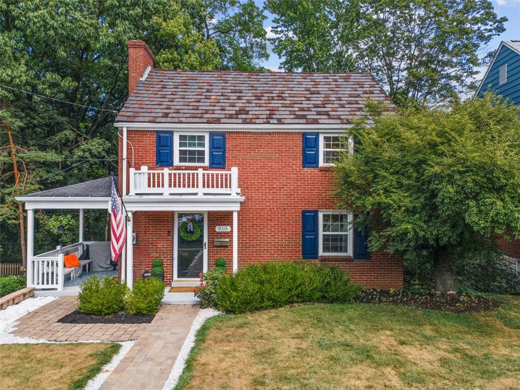 Property Photo: 810 Harden Dr PA 15229