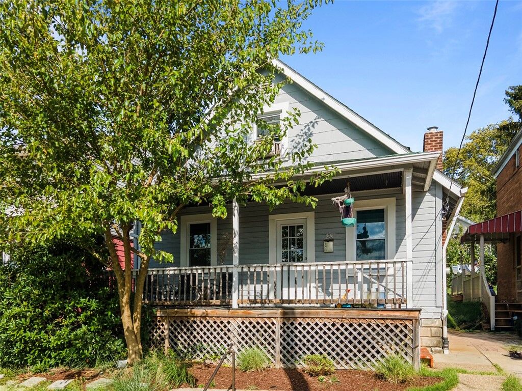 Property Photo: 28 Lodge St PA 15227