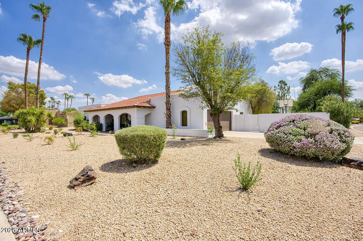 Property Photo:  5701 E Windrose Drive  AZ 85254 