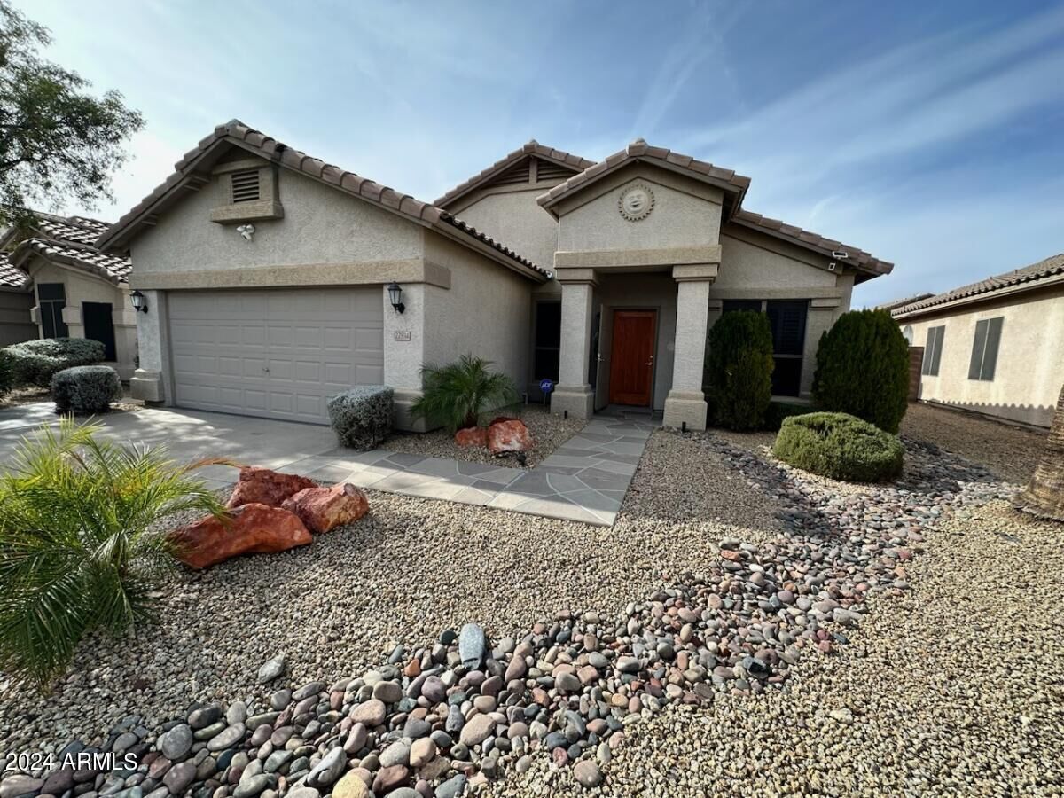 Property Photo: 22834 N 24th Place AZ 85024