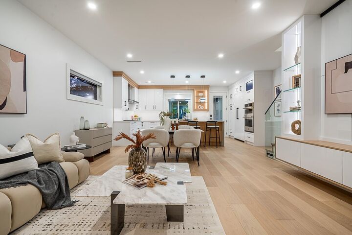 Property Photo: 3859 Triumph Street BC V5C 1Y6
