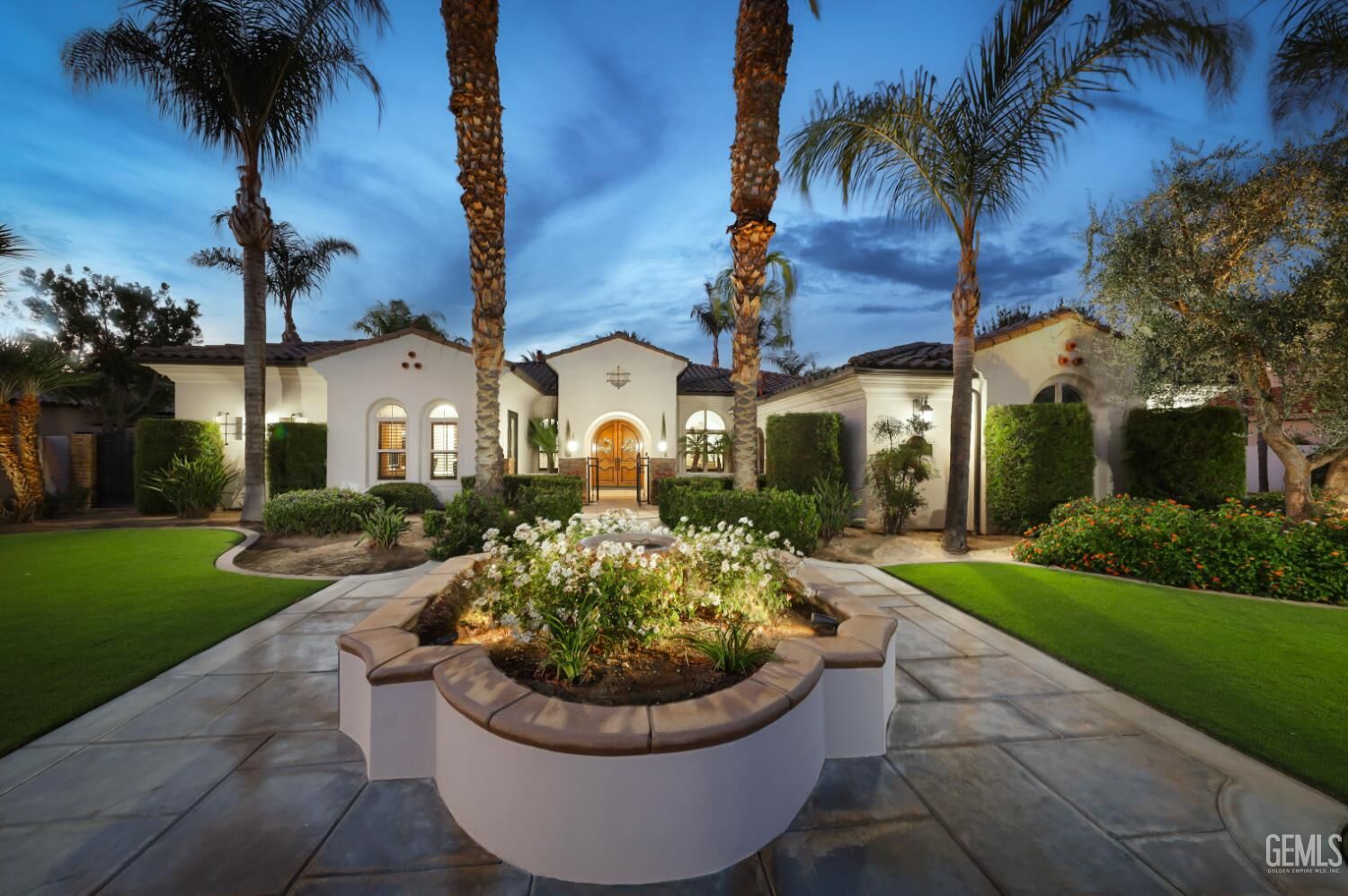 Property Photo:  14942 Championship Way  CA 93314 