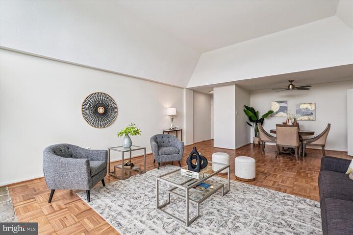 Property Photo: 700 7th Street SW 822 DC 20024