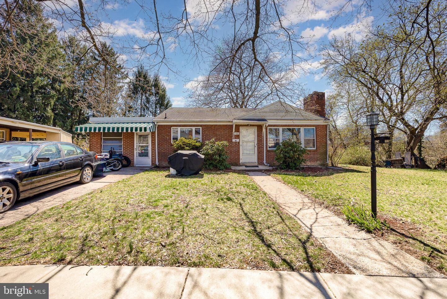 Property Photo: 408 Clinton Road PA 17109