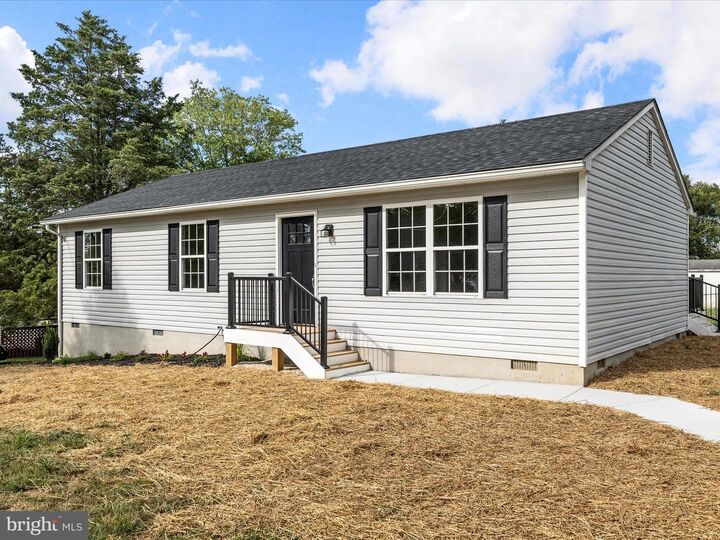 2432 Laurel Lane  Middletown VA 22645 photo
