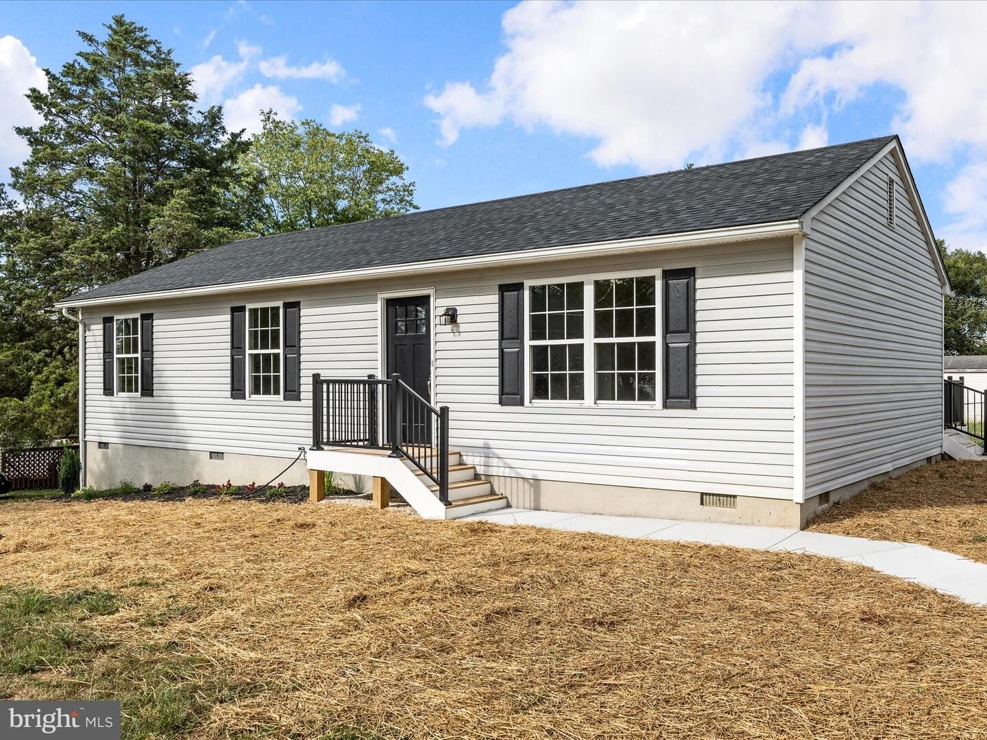 Property Photo: 2432 Laurel Lane VA 22645