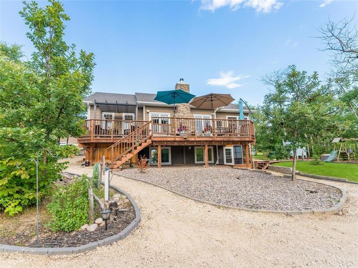 Property Photo:  14 Alexander Drive  MB R0E 0E0 