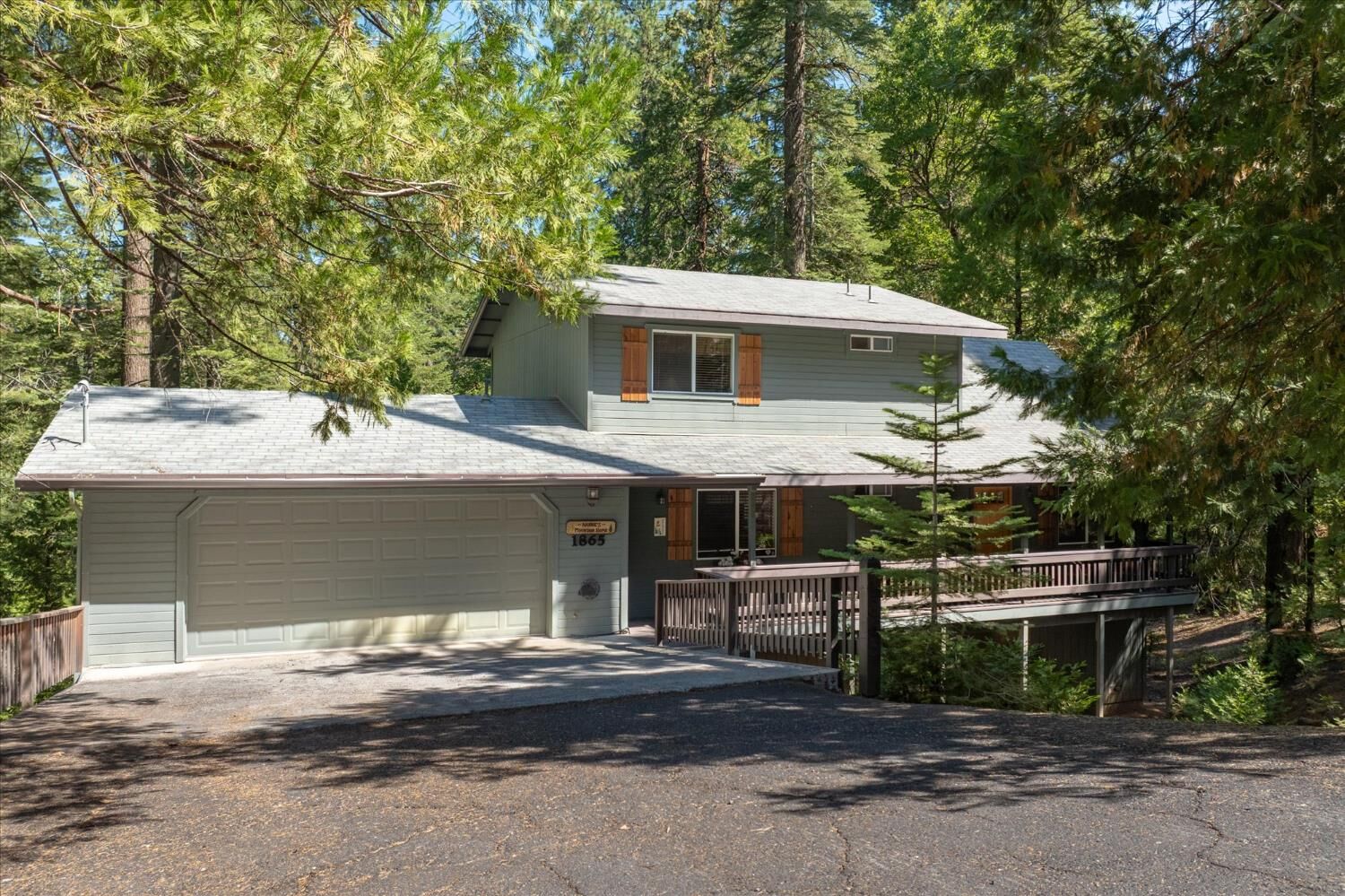 Property Photo:  1865 Evergreen Lane  CA 95223 