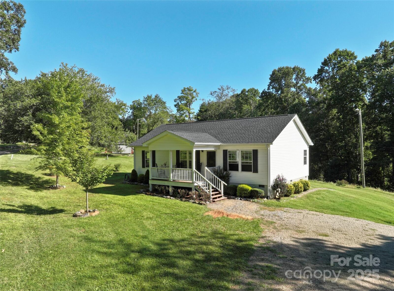 Property Photo: 9 Sun Ridge Road NC 28806