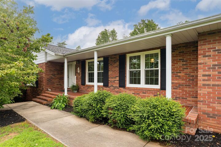 Property Photo: 15 Lackey Lane NC 28804