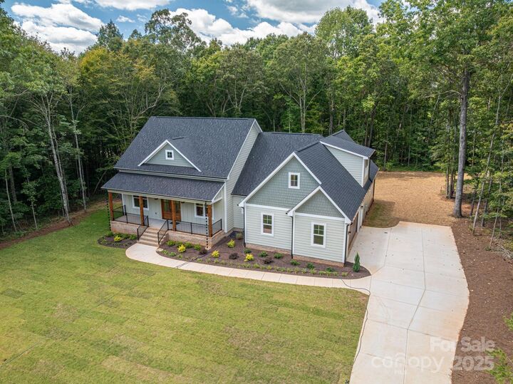 Property Photo: 1712 Cline Farm Road NC 28092