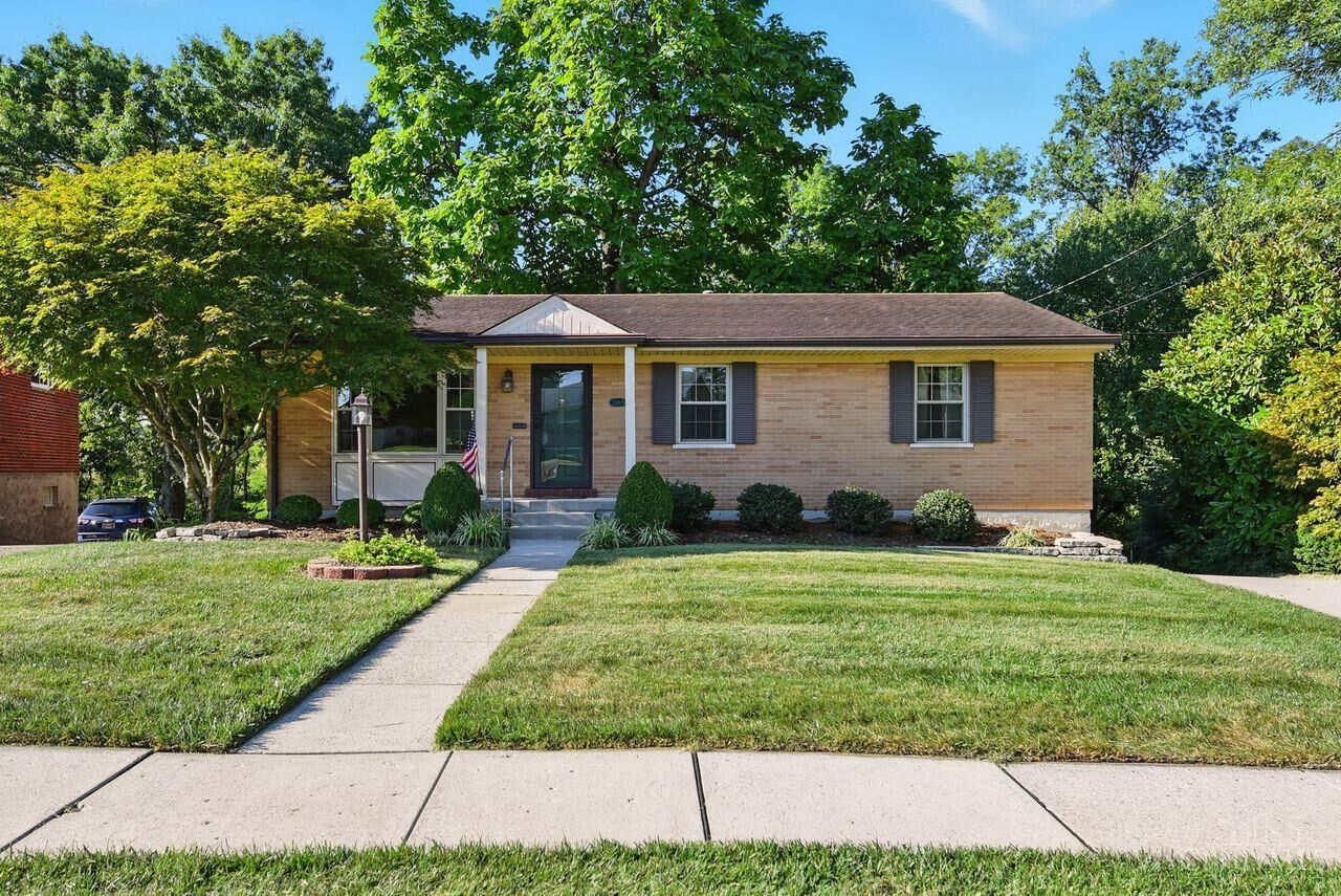Property Photo: 3365 Harwinton Lane OH 45248