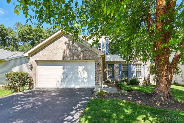 Property Photo:  946 Weeping Willow Lane  OH 45039 