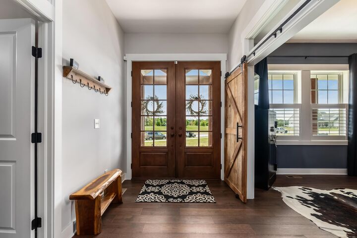 Property Photo: 5995 Sycamore Trail Drive OH 43021