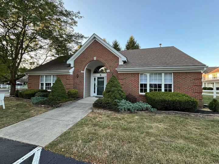 Property Photo: 892 Shelbourne Place OH 43055