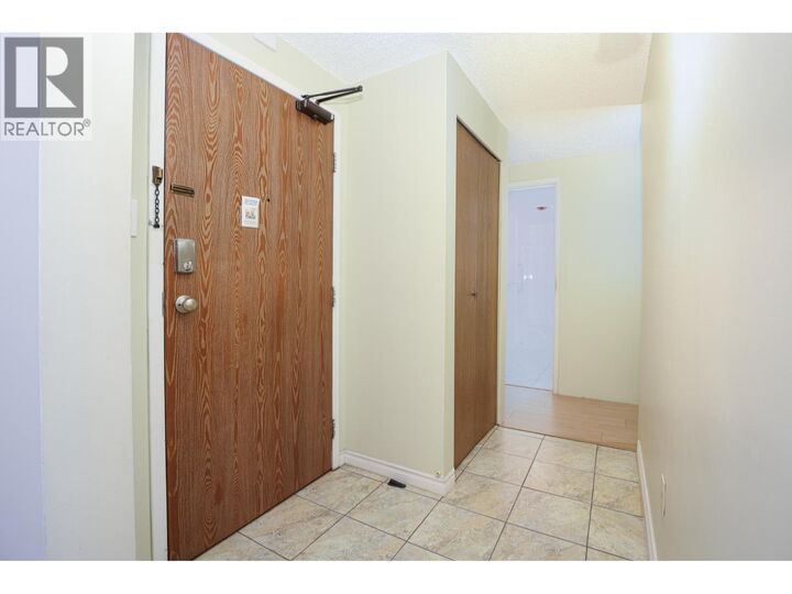 Property Photo:  4134 Maywood Street 302  BC V5H 4C9 