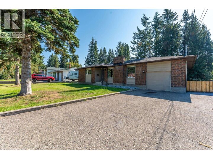 Photo de la propriété: 2886 Langley Crescent BC V2K 3J8