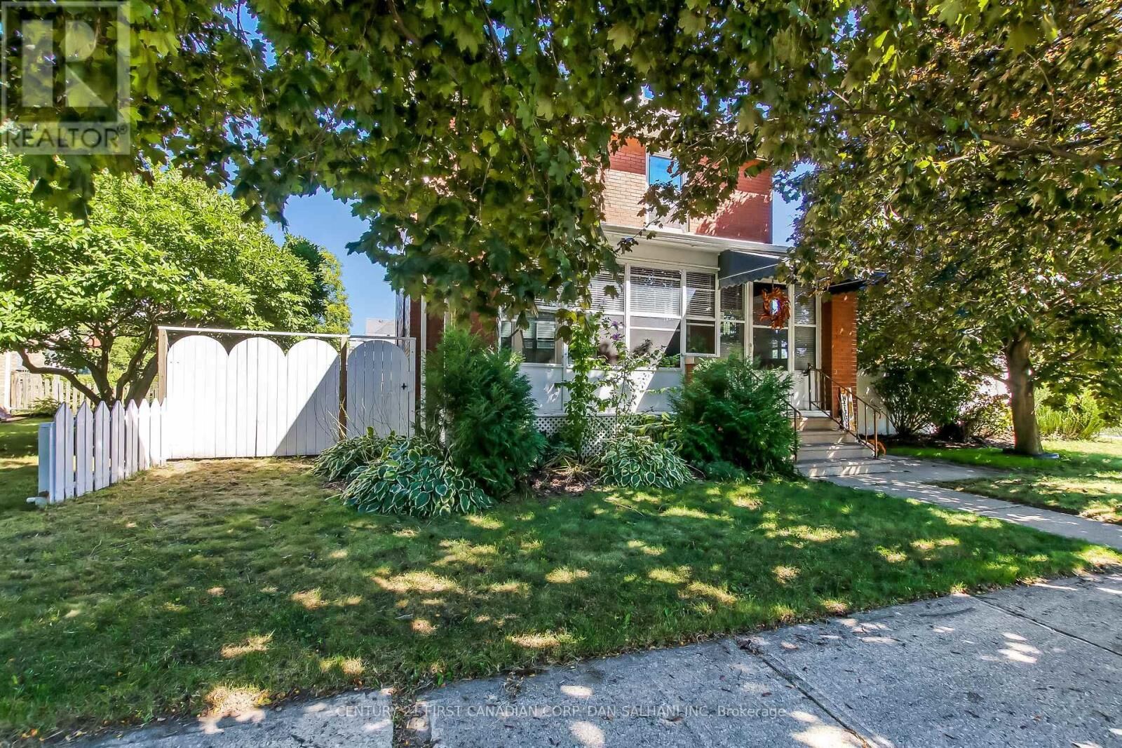 Property Photo:  36 Wilson Avenue  ON N5R 3P8 
