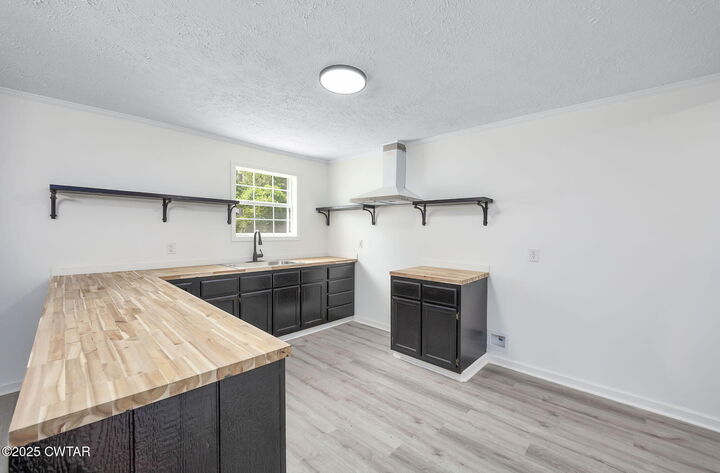 Property Photo: 205 Southern Street TN 38301