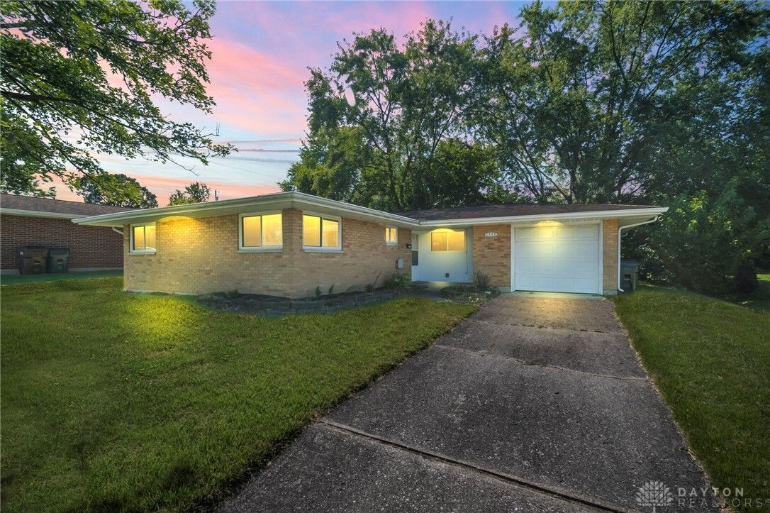 Property Photo: 1373 Maplegrove Drive OH 45324