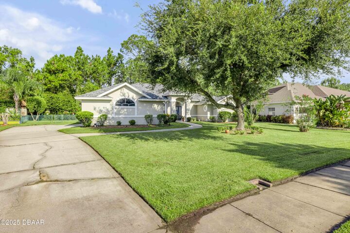 Property Photo: 27 Foxhunter Flt FL 32174