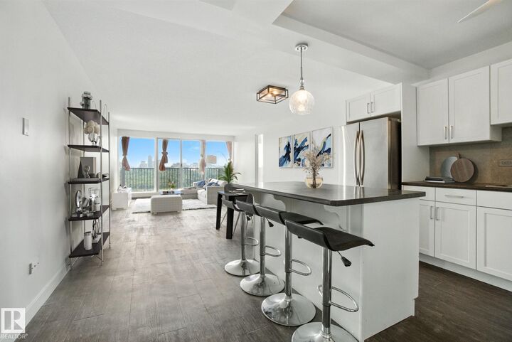 Property Photo: 9908 114 Street NW 703 AB T5K 1R1