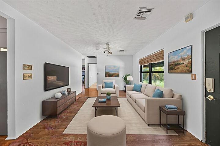 Property Photo: 1708 NE 16th Ave FL 33305