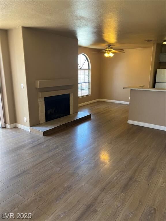 2982 Juniper Hills Boulevard 202  Las Vegas NV 89142 photo