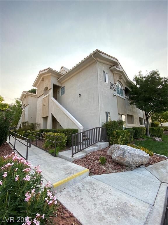 Property Photo: 10121 Jacob Place 201 NV 89144