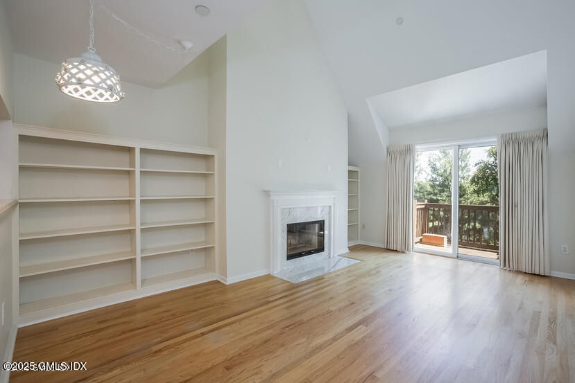 Property Photo:  51 Forest Avenue 77  CT 06870 