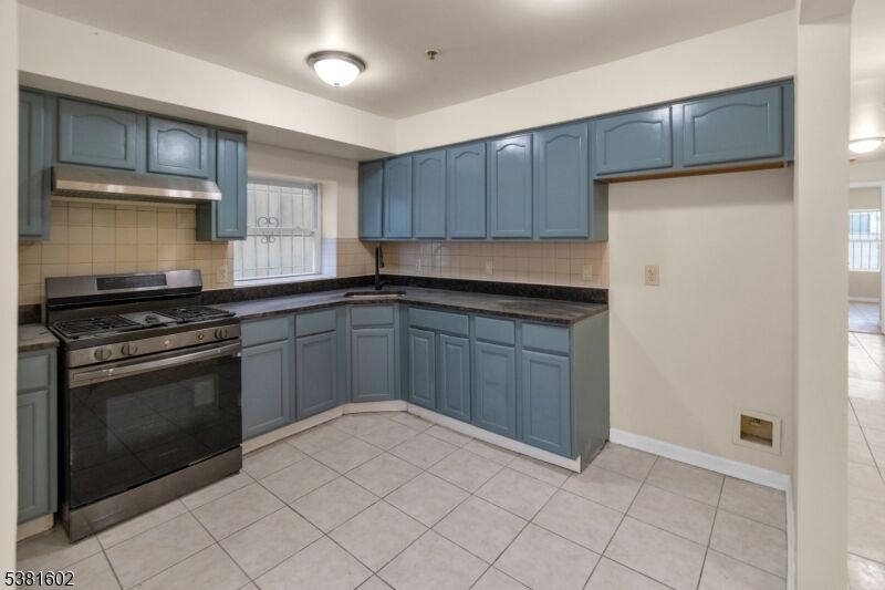 Property Photo:  90 1st St  NJ 07107 